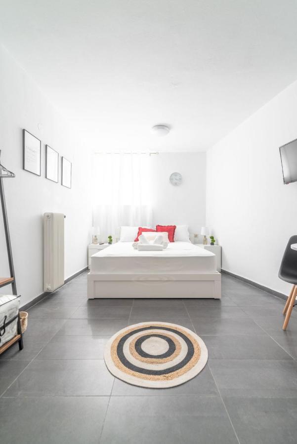 Modern Studio Near Downtown Heraklion  Exterior photo